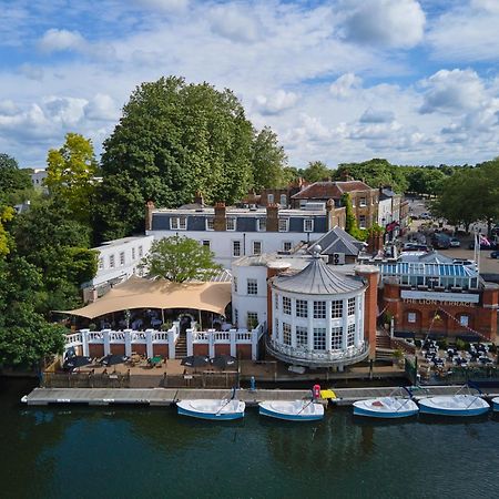 The Mitre, Hampton Court Hotel Kingston upon Thames  Exterior photo The River Wey at Farnham