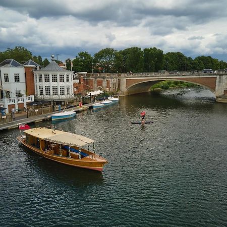 The Mitre, Hampton Court Hotel Kingston upon Thames  Exterior photo The River Wey at Farnham